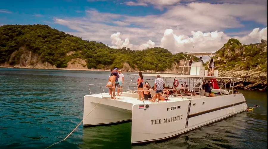 Catamaran tour From Montezuma