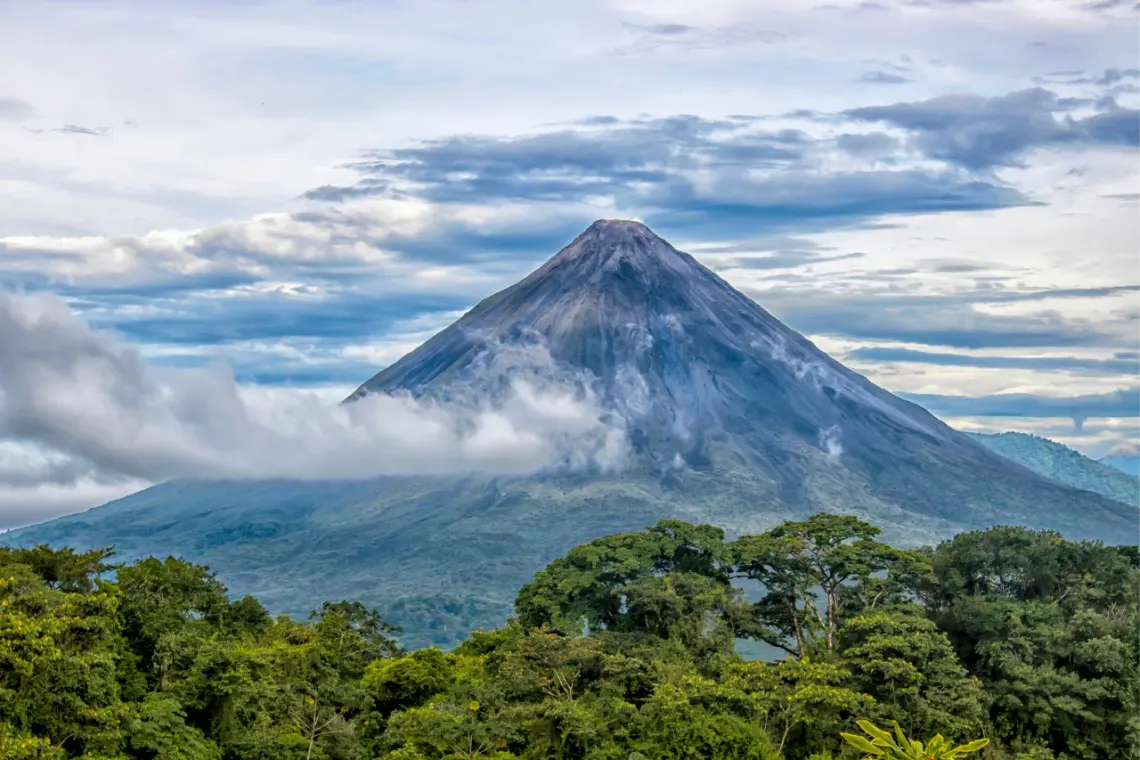 Private shuttle Santa Teresa to la Fortuna